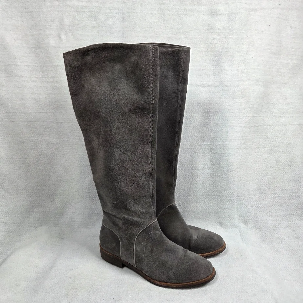 UGG Women's Daley Boot Size 8 Tall Riding Gray Suede Classic Equestrian Flat